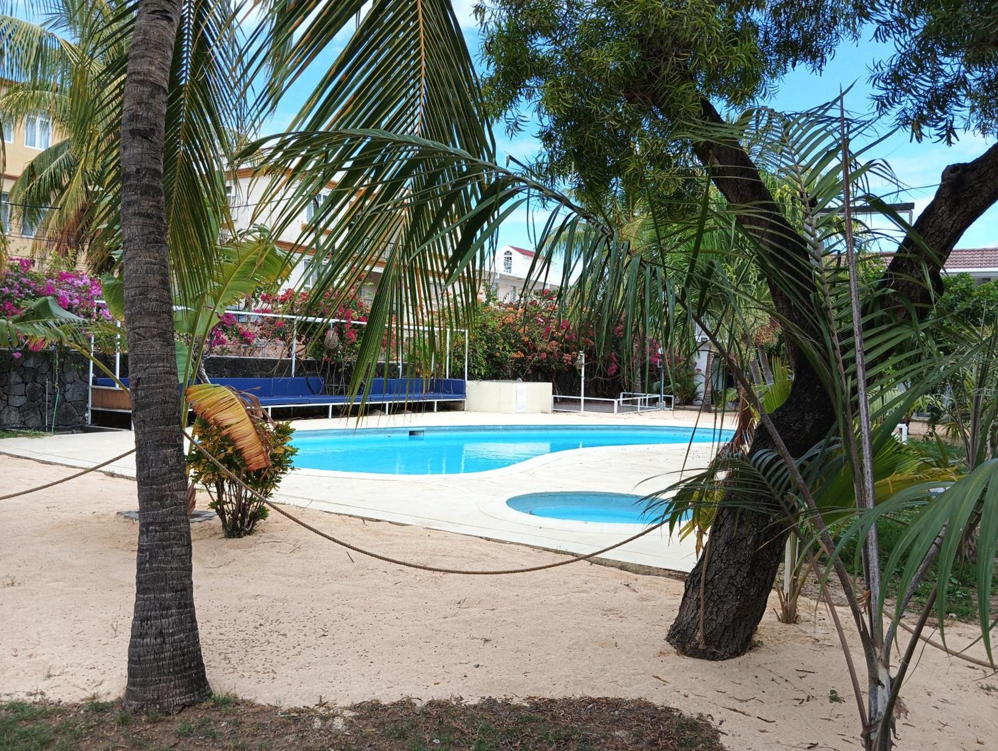 Exotica Sense Aparthotel Flic en Flac Ngoại thất bức ảnh